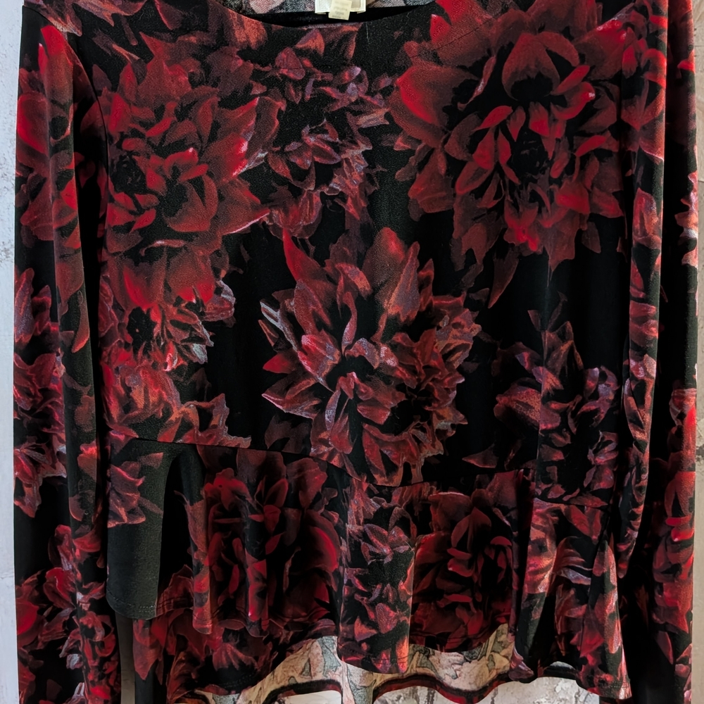Cupio Black and Red Floral Jersey Top